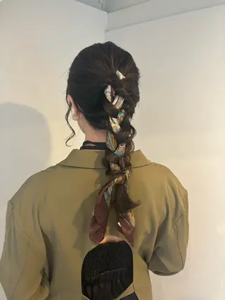 ロング ヘアアレンジ mitsuki ブリーチモデルのヘアスタイル
