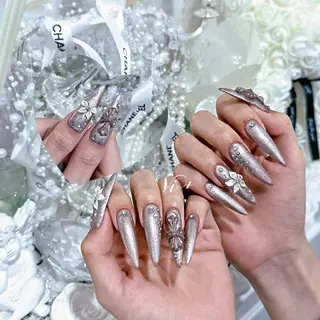 ネイル ✨Nailsalon Vi+✨のネイルデザイン