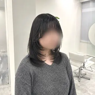 ミディアム niw yuiのヘアスタイル