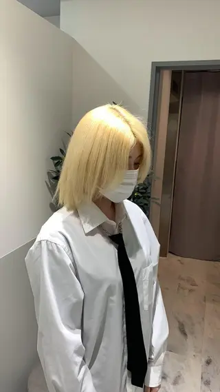 ショート 派手髪支持率No1 Eisukeのヘアスタイル