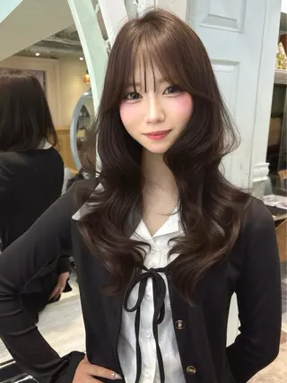 ロング 夏目唯衣/透明感 /艶カラーのヘアスタイル