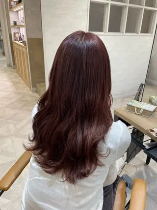 ロング カラー 透明感カラー 🩶🩵🩷AIRIのヘアスタイル
