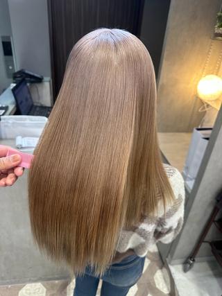 セミロング カラー 天神暖色カラー レイヤー・髪質改善のヘアスタイル