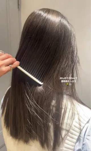 ロング カラー miyu /色素薄め Oliveのヘアスタイル