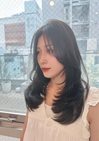 セミロング 隅野 恭生のヘアスタイル