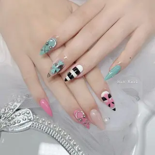 ネイル HIN NAILのネイルデザイン