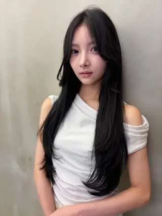 ロング ✨縮毛矯正✨レイヤー ホウダカズヒロのヘアスタイル