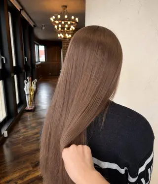 ロング カラー ヘアアレンジ 李奈🌼レイヤー/ 透明感カラーブリーチのヘアスタイル