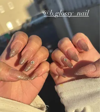 ネイル ビューティーサロン B.glossyのネイルデザイン