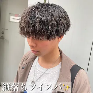 パーマ メンズ 曲がる縮毛矯正 🔥TAKUMA🔥のヘアスタイル