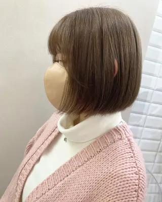 ショート カラー hubhair レイヤー/透明感のヘアスタイル