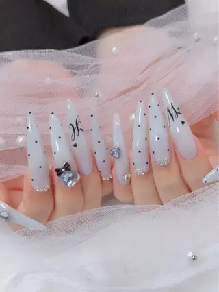 ネイル Royal Nail-LINOのネイルデザイン