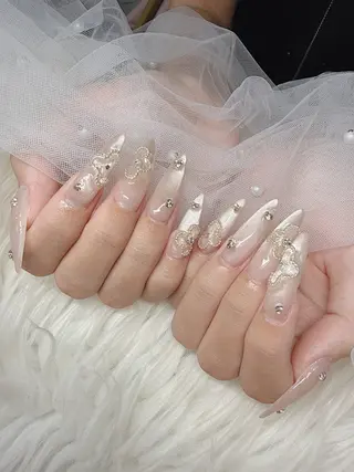 ネイル Lee Nailsのネイルデザイン
