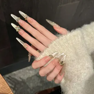 ネイル KIMI 🐰のネイルデザイン