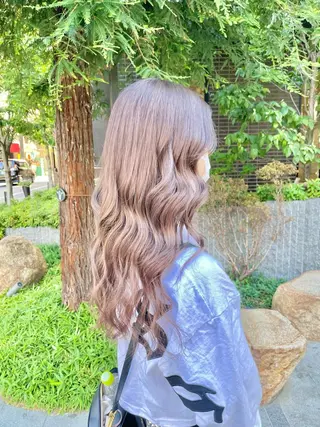 ロング カラー 安田和洋 ブリーチカラー特化のヘアスタイル
