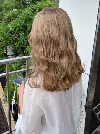 カラー luca˖ ࣪⊹/ レイヤー/艶カラーのヘアスタイル