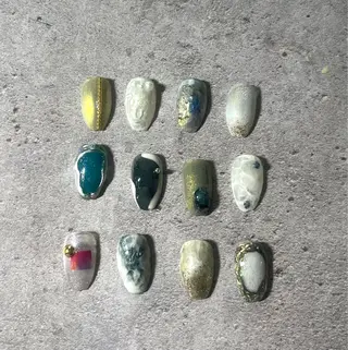 ミディアム 2DY NAIL SALONのネイルデザイン
