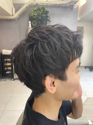 ショート メンズ 颯/ツイスパ/波巻き /レディースモデルのヘアスタイル