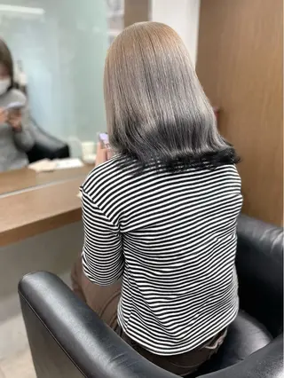 カラー yasuハイトーン/ デザインカラーのヘアスタイル