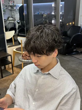 ショート パーマ メンズ メンズパーマ特化 fifth 平居俊太のヘアスタイル