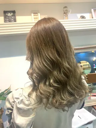 セミロング 大宮/山口 竣也のヘアスタイル