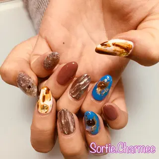 ネイル . MARINAのネイルデザイン