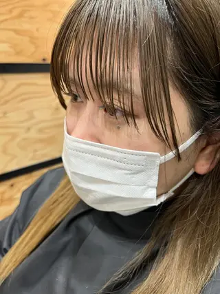 セミロング カラー パーマ ヘアアレンジ メンズ キッズ ネイル マツエク・マツパ アイブロウ 久木原 ゆりのヘアスタイル
