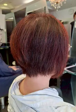 ショート カラー KANAKO .のヘアスタイル