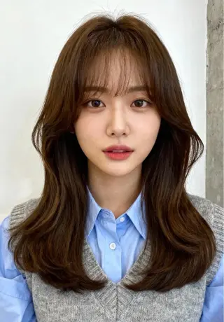 セミロング カラー 韓国レイヤーカット 🫧大阪梅田レイヤーのヘアスタイル