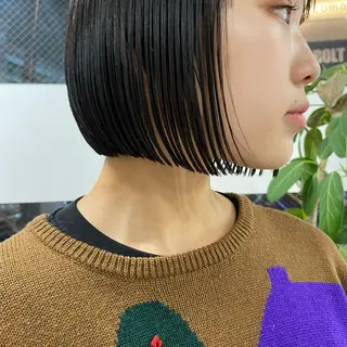 ショート カラー センターパート/ レイヤー/ayuのヘアスタイル