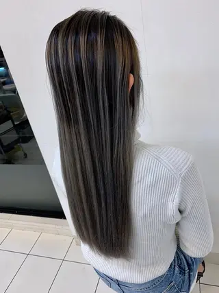 ロング 穐田 司樹のヘアスタイル