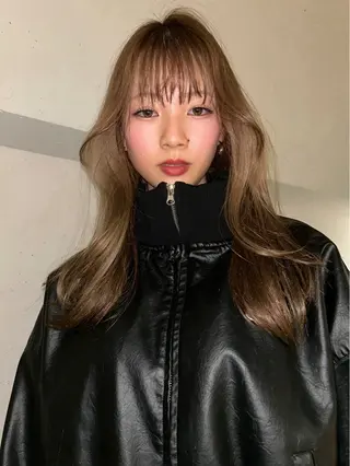 ロング カラー Tabuchi Mamiyaのヘアスタイル