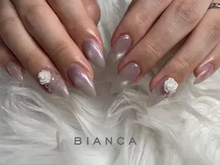 ネイル Bianca Takeshitaの眉毛・アイブロウイメージ