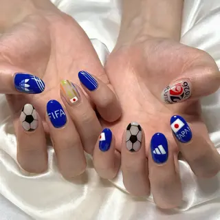 ネイル 【OKIKA】 らん🦖🌈🧡のマツエク・マツパデザイン
