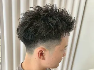 ショート センターパート 韓国ヘア・綾也のヘアスタイル
