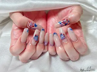 ネイル Moon Nailsのネイルデザイン