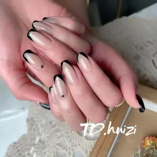 セミロング めぐみのネイルサロン スタッフ練習のネイルデザイン
