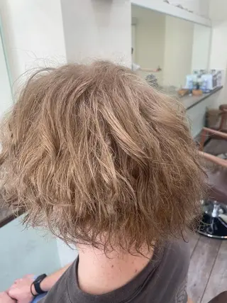 ショート カラー WEST OLAND加藤圭介のヘアスタイル