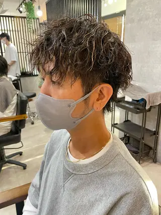 カラー パーマ メンズ 勝毛 広貴のヘアスタイル