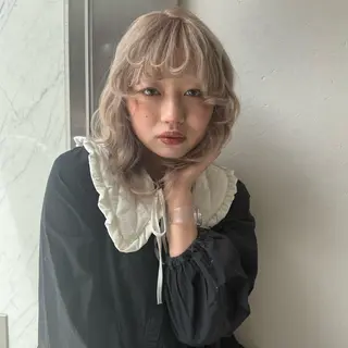セミロング カラー 柔らかいbeige ¦韓国¦🩰マユ🩰のヘアスタイル