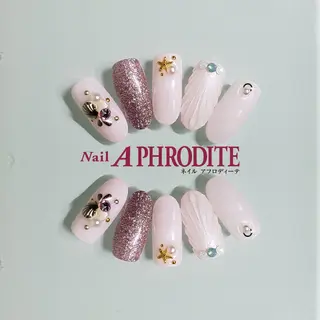 ネイル Nail  Aphroditeのネイルデザイン