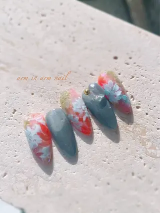 ネイル arm in arm ︎✿Yamamotoのマツエク・マツパデザイン