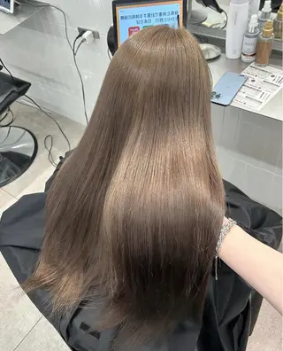 ロング sera 🎀ベージュのヘアスタイル