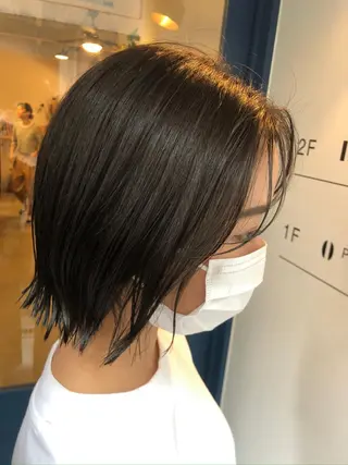 ショート カラー やまさきえりこ ニュアンスパーマのヘアスタイル