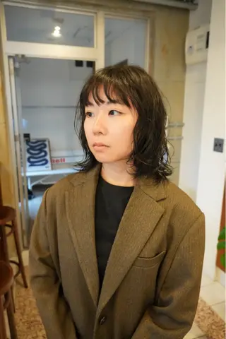 ミディアム ウチミズ サヤカのヘアスタイル