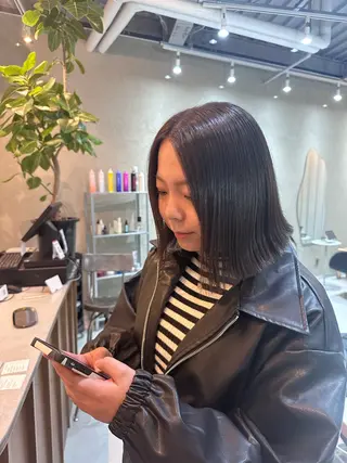 ミディアム Shiro RENのヘアスタイル