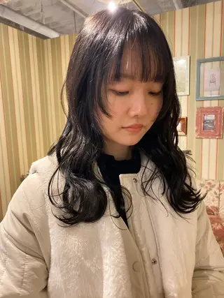 セミロング LUVISM新潟🎀 透明感カラー/ミユのヘアスタイル