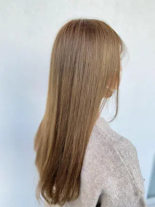 ロング 透明感カラー栄 みゆのヘアスタイル