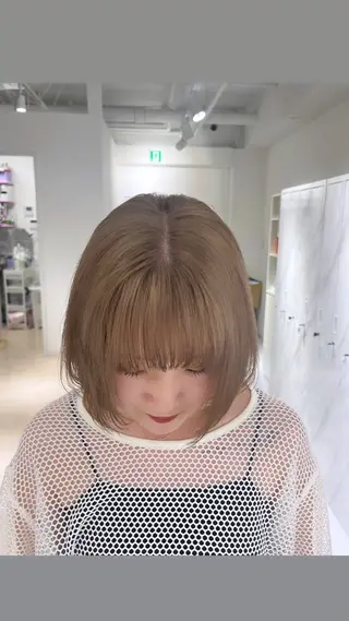 ミディアム レイヤーカット🤍 seriraのヘアスタイル