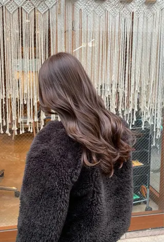 ロング MORISHITA HARUKAのヘアスタイル